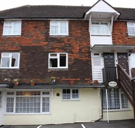 Robertsbridge Retreat At Cornhill Self Catering Apartments Room photo