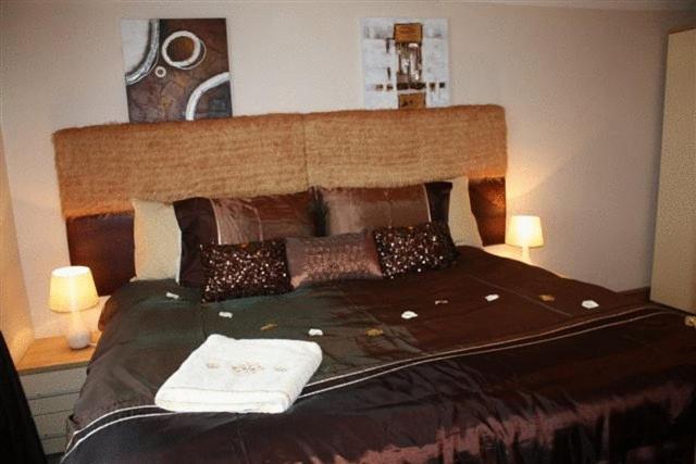 Robertsbridge Retreat At Cornhill Self Catering Apartments Room photo