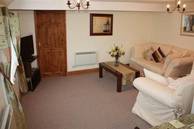 Robertsbridge Retreat At Cornhill Self Catering Apartments Room photo